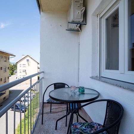 Apartman Josip Gospic Ngoại thất bức ảnh