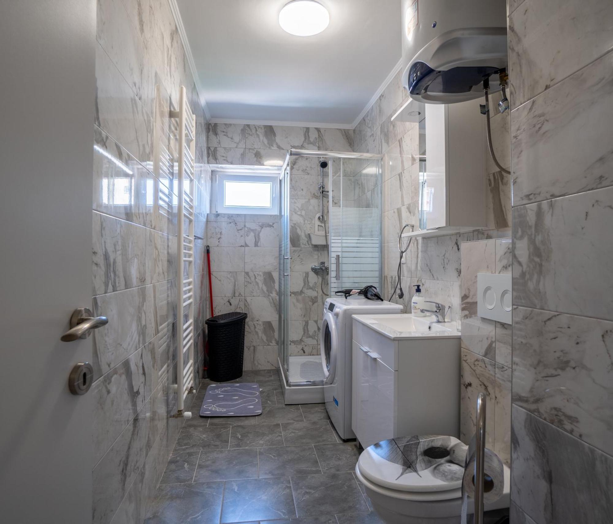 Apartman Josip Gospic Ngoại thất bức ảnh